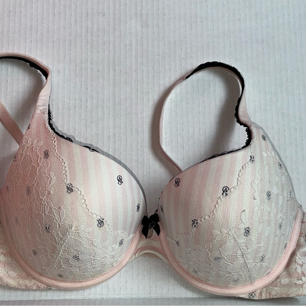Victoria's Secret Pink Lace Padded Underwire Bra with Black Trim